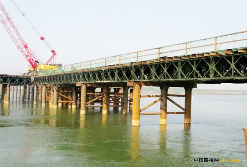 點擊打開原圖 1主橋鋼棧橋施工